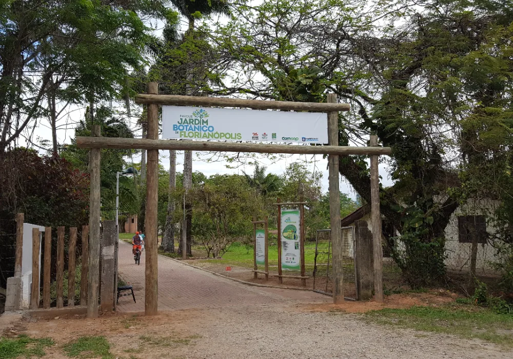 A entrada do Jardim Botânico de Florianópolis, no Itacorubi