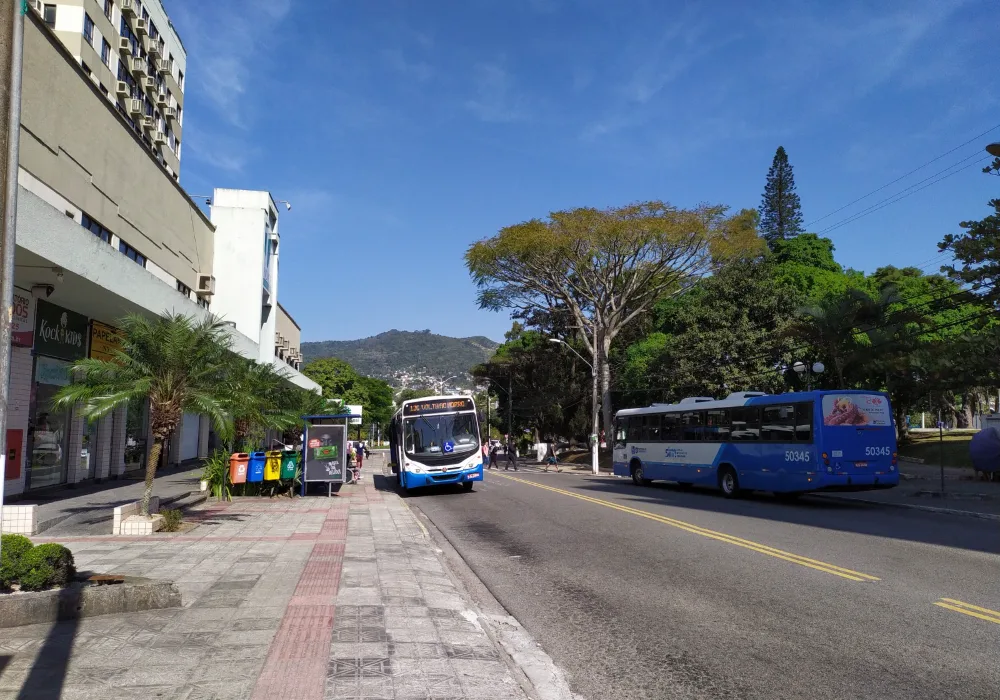 A Rua Lauro Linhares, na Trindade, em Florianópolis, bairro atendido pela coleta e entrega da Dedicada Lavanderia